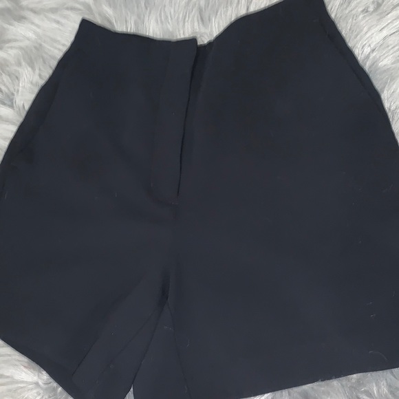 Wilfred solid black shorts - Picture 1 of 4